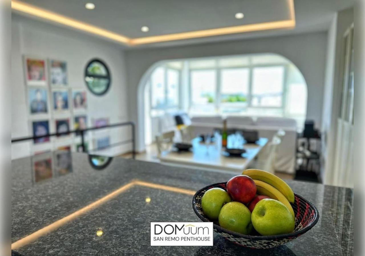 Domuum Holidays - San Remo Penthouse 살루 외부 사진