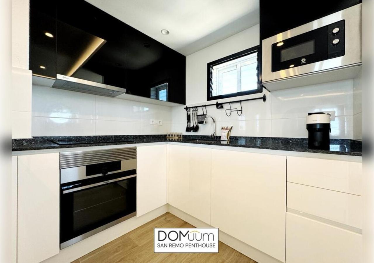 Domuum Holidays - San Remo Penthouse 살루 외부 사진