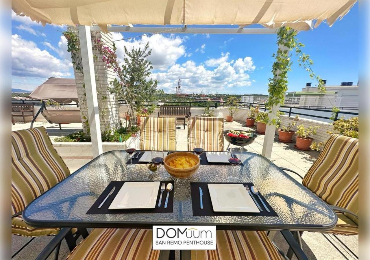 Domuum Holidays - San Remo Penthouse 살루 외부 사진